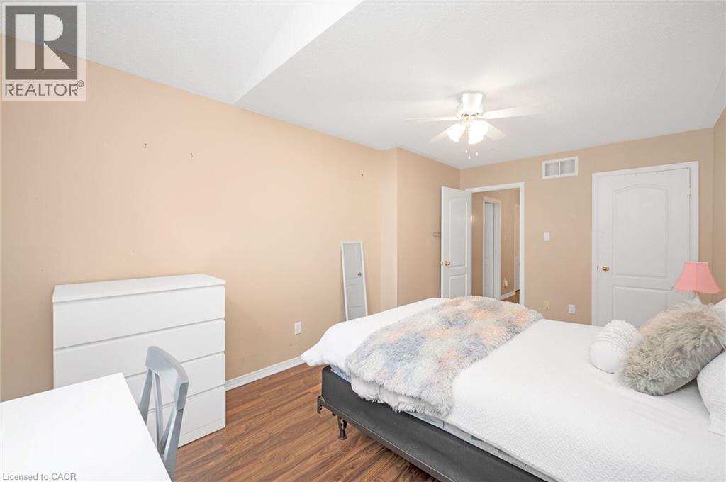 2189 Shorncliffe Boulevard Property Photo 15