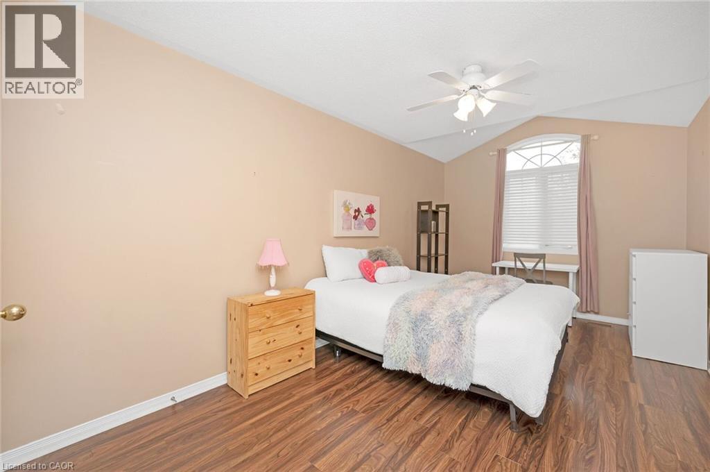 2189 Shorncliffe Boulevard Property Photo 16