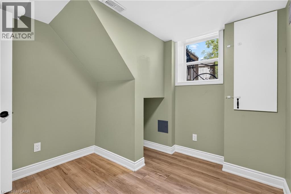 592 Aberdeen Avenue Unit# 1 Property Photo 18