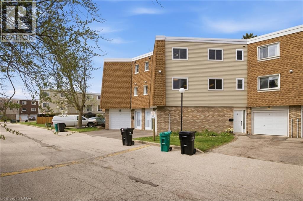 60 Elmsdale Drive Unit# 46 Property Photo 6