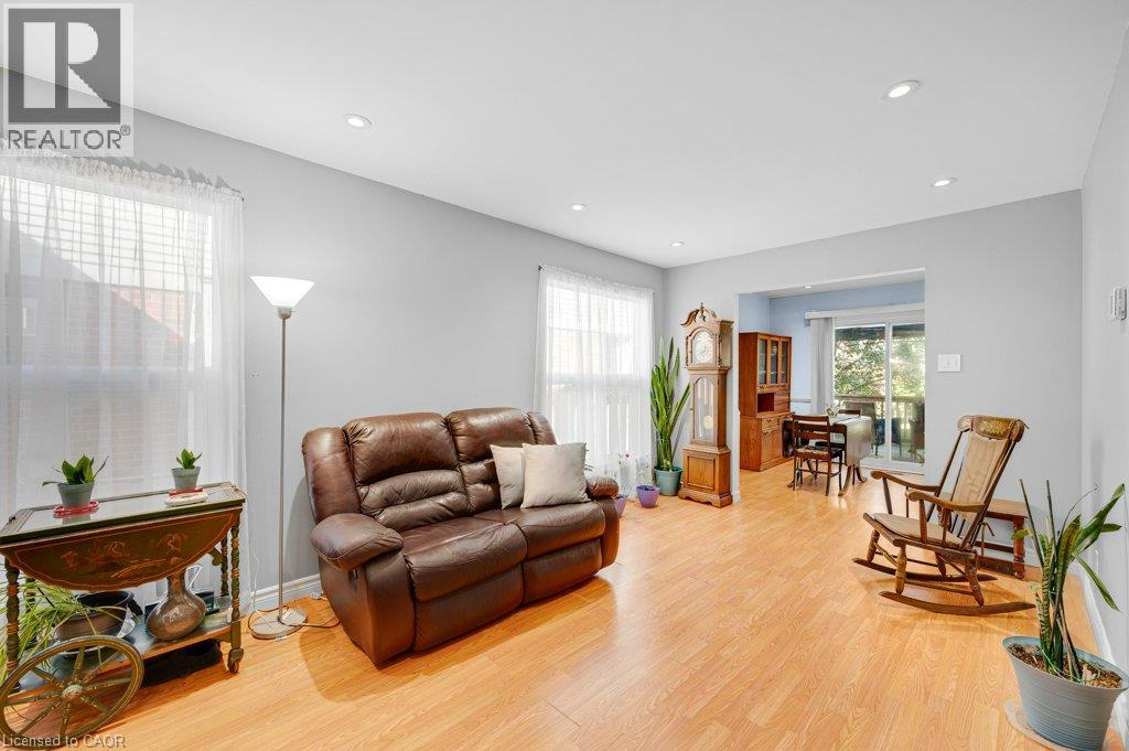 609 Roseheath Drive Property Photo 6