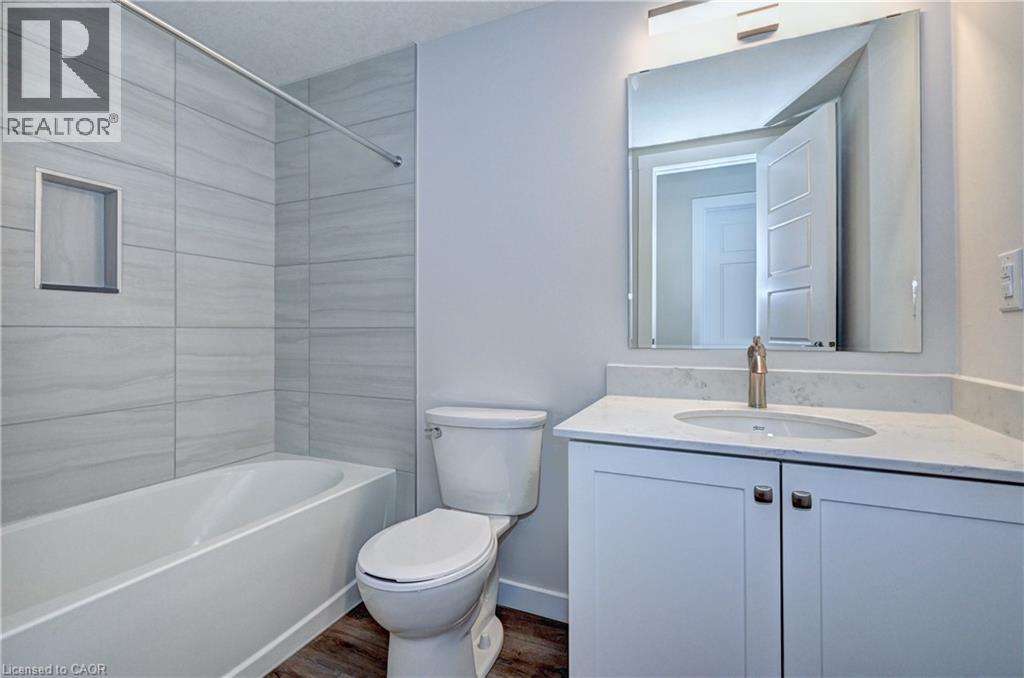 118 Gravel Ridge Trail Unit# E13 Property Photo 14