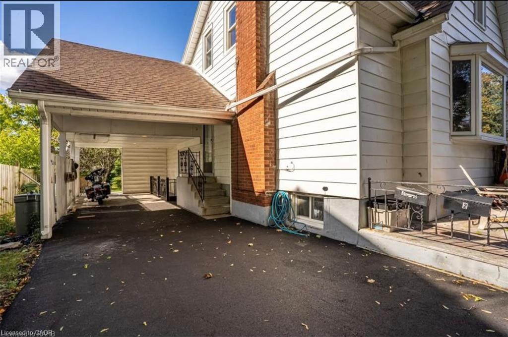 39 Centennial Parkway S Unit# Bsmt Property Photo 3