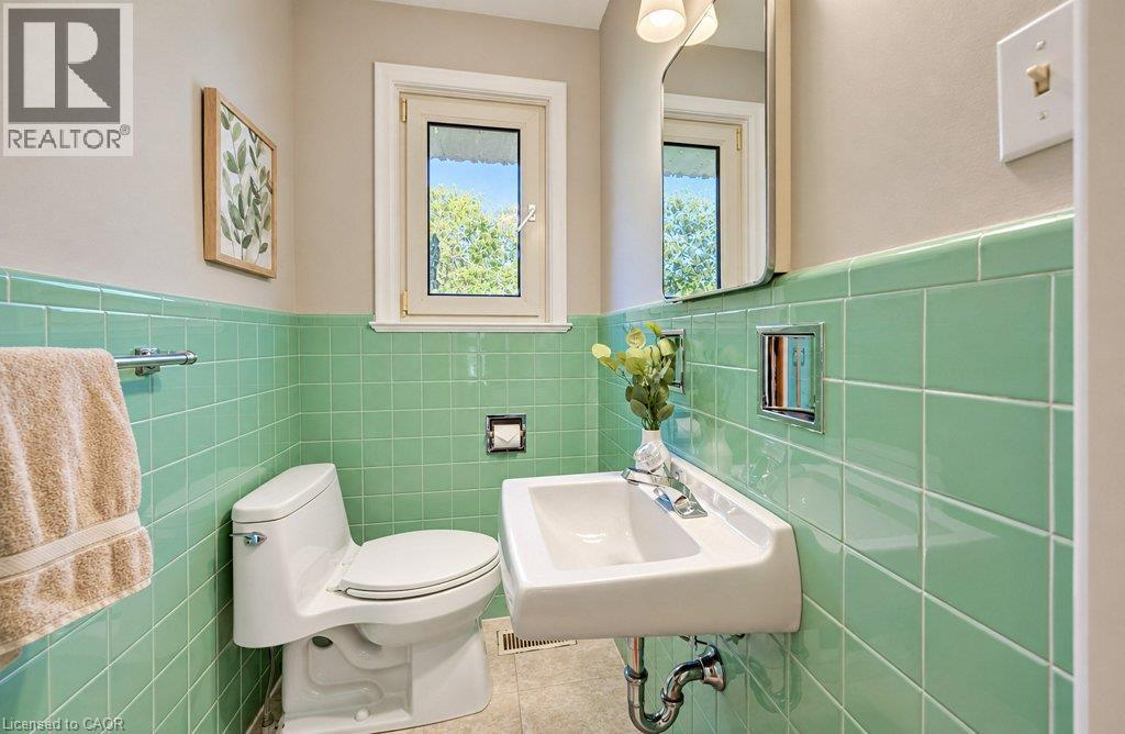 3143 South Drive Property Photo 9