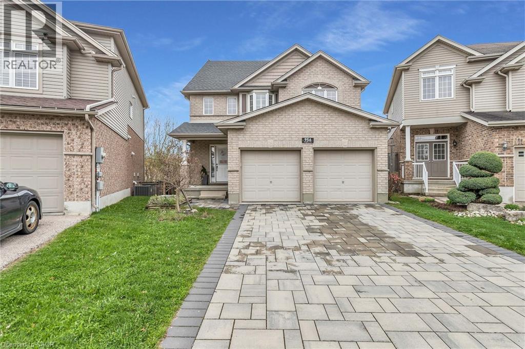956 Banffshire Court Property Photo 1
