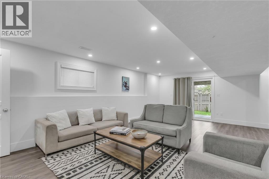 956 Banffshire Court Property Photo 37