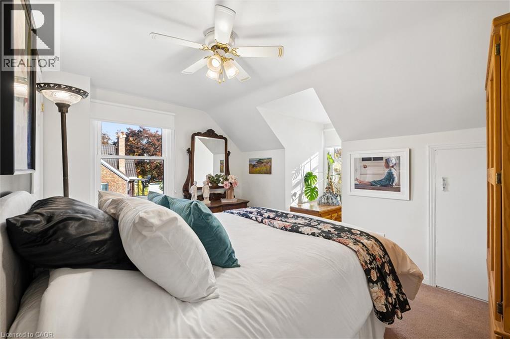 40 Water Street Property Photo 19