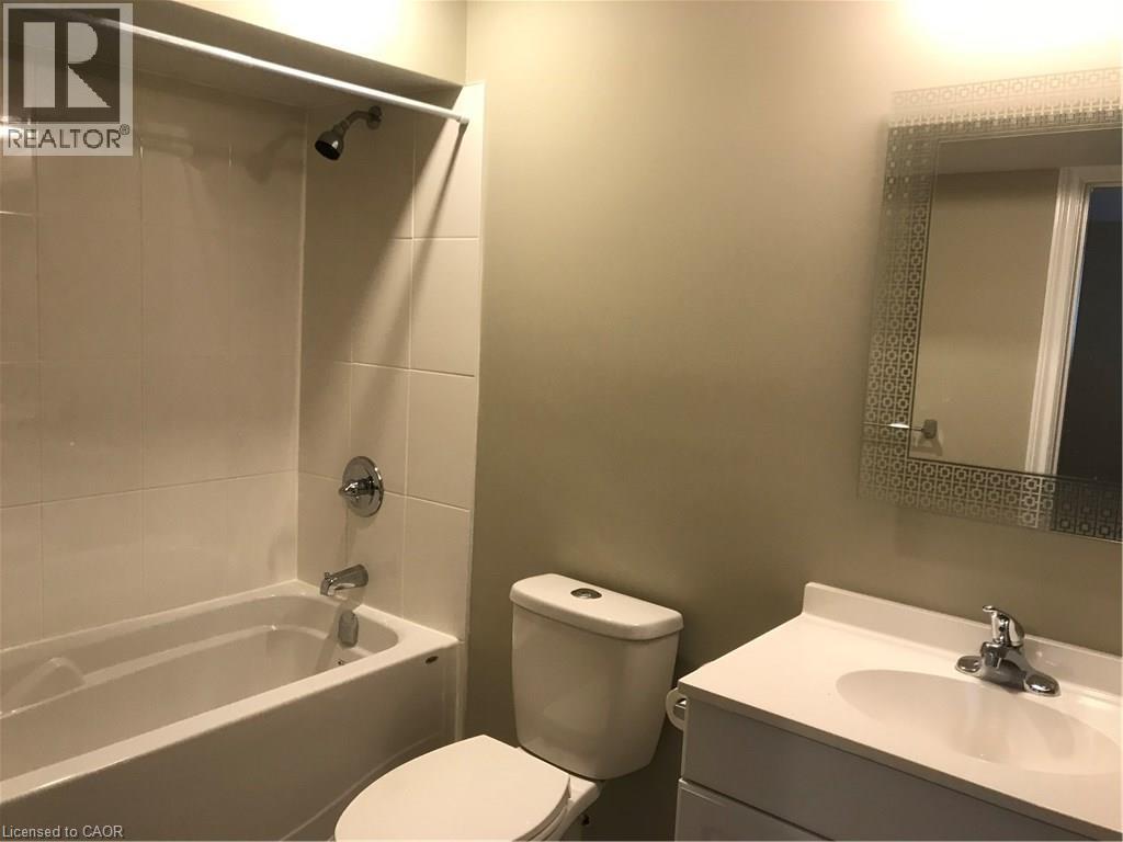 102 B Elmbank Trail Property Photo 7
