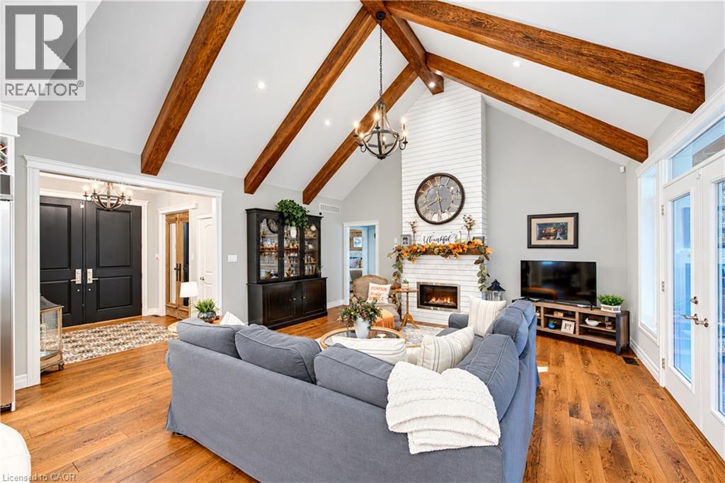 71 Centre Street Property Photo 17