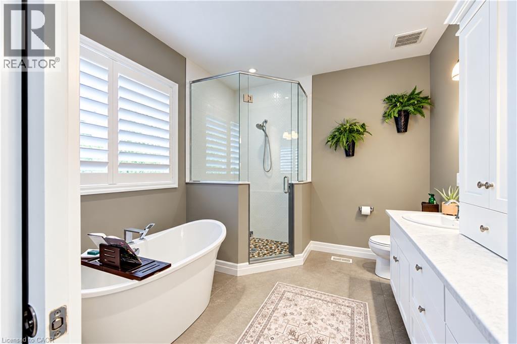 71 Centre Street Property Photo 21
