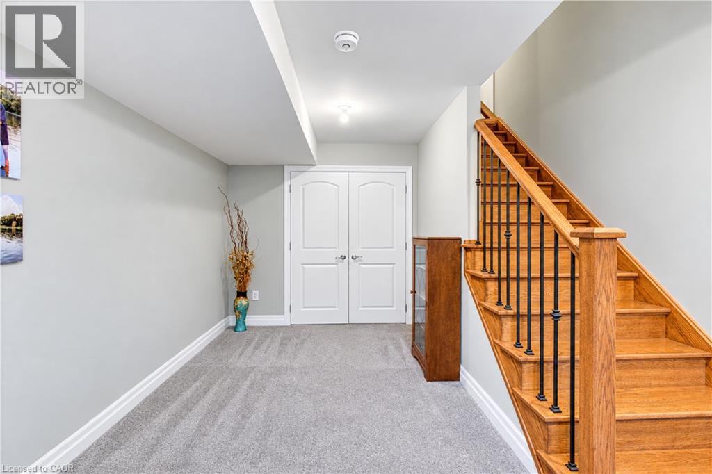 71 Centre Street Property Photo 27