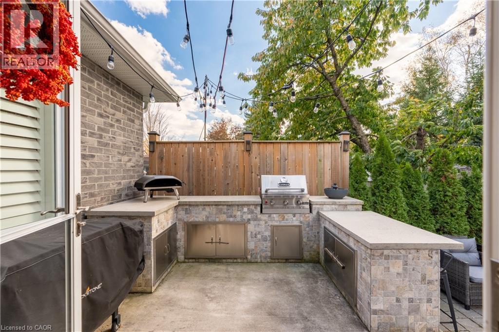 71 Centre Street Property Photo 35
