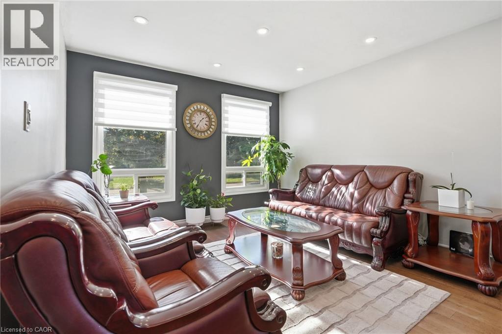 367 Hemlock Avenue Property Photo 10