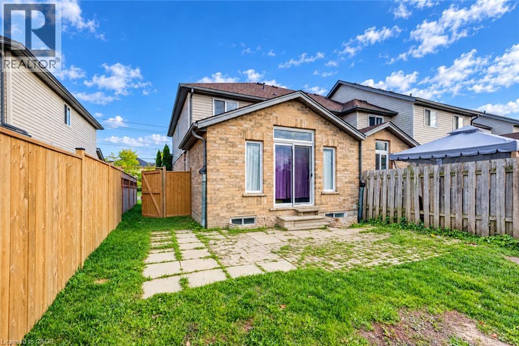 145 Activa Avenue Property Photo 3