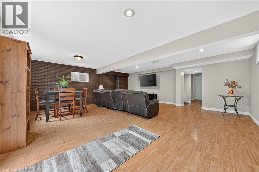479 Doon South Drive Property Photo 29