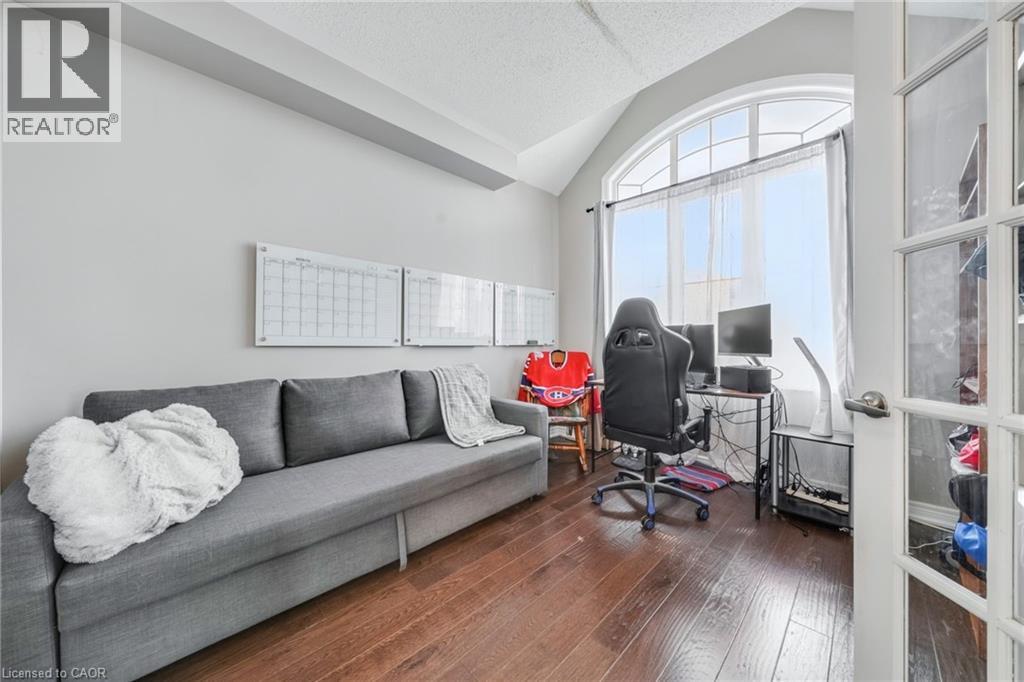 2 Kennedy Boulevard Property Photo 6