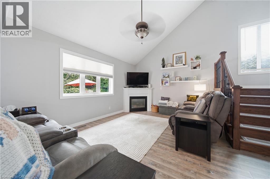 79 Beaverbrook Crescent Property Photo 20
