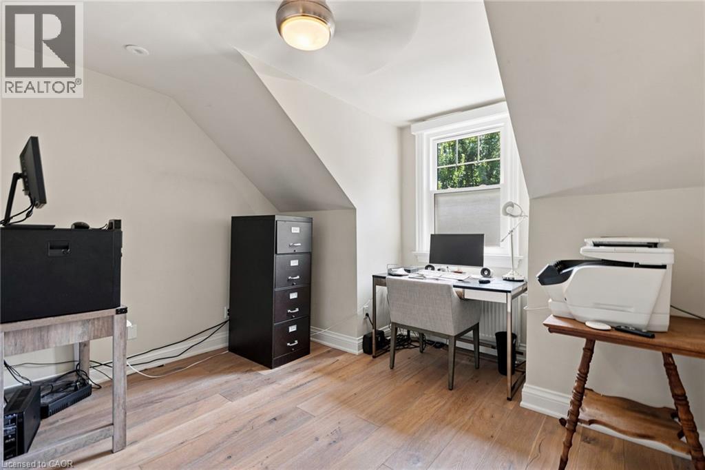 105 Whittington Place Property Photo 34