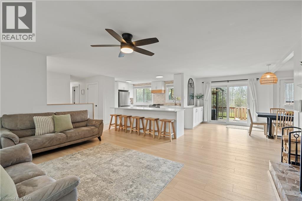 5090 Blackheath Road Property Photo 12