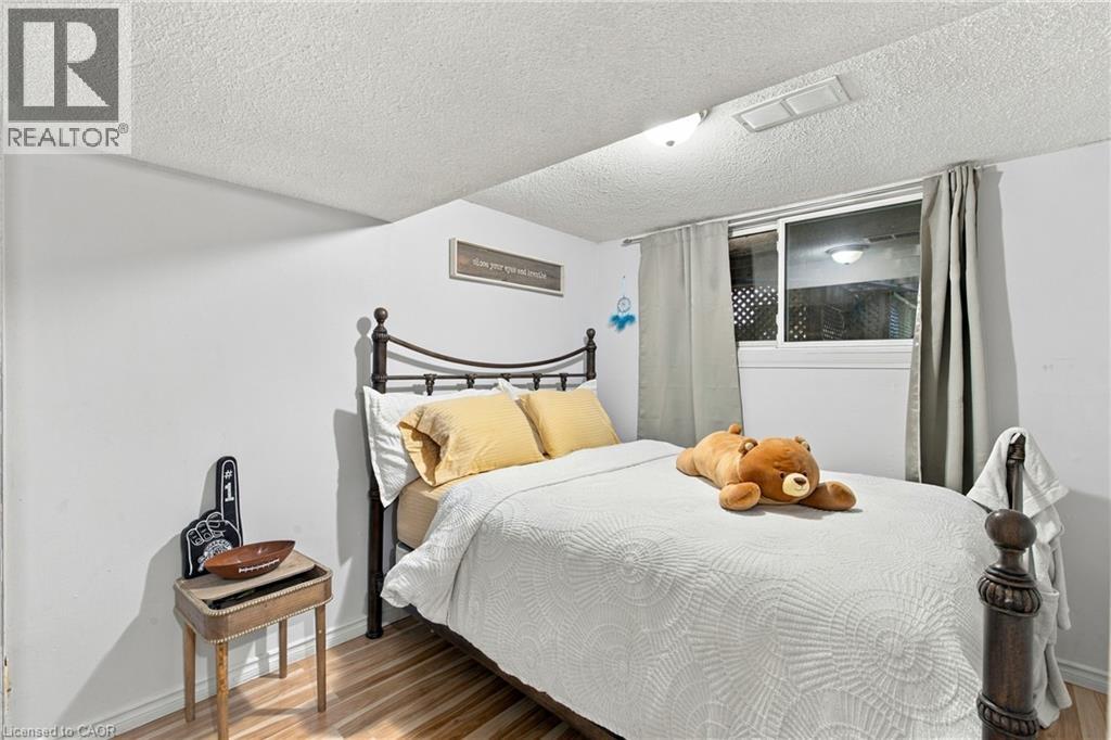 12 Glamis Court Property Photo 11