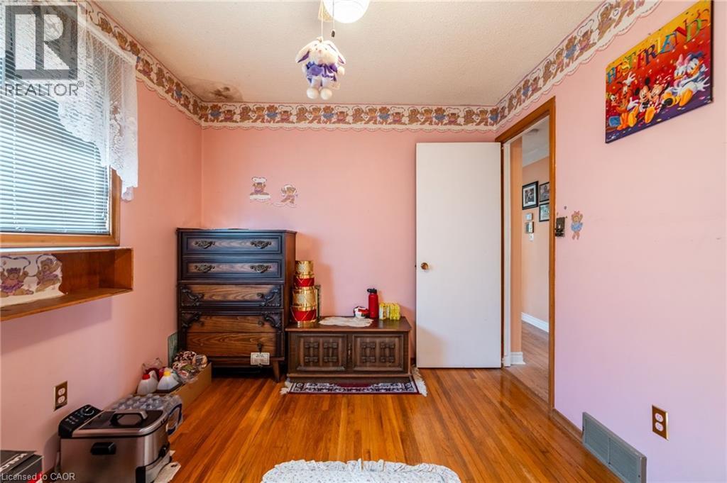 75 Hanover Place Property Photo 23