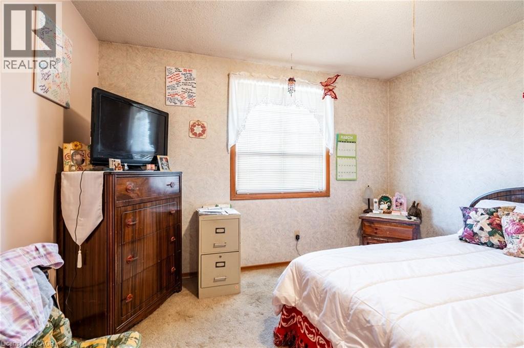 75 Hanover Place Property Photo 25