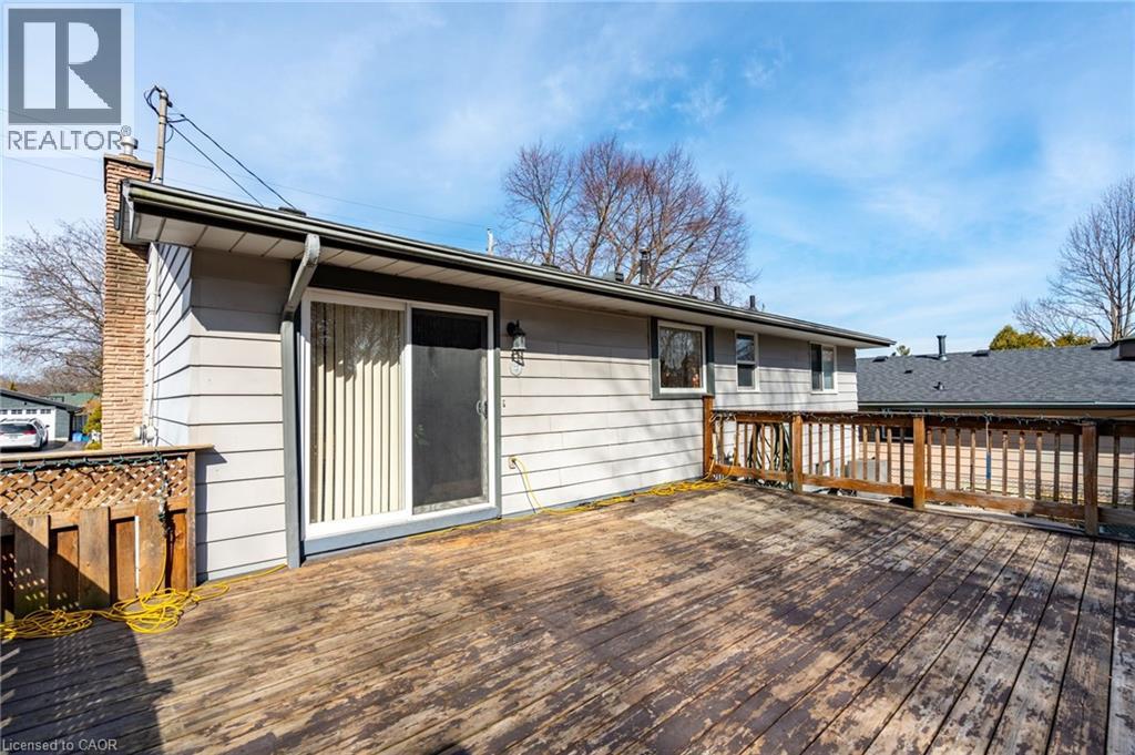 75 Hanover Place Property Photo 43
