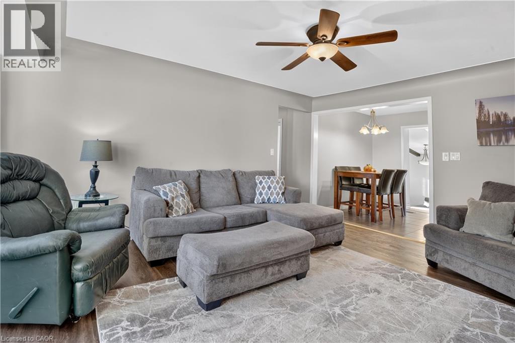 8 Fifth Avenue Property Photo 5