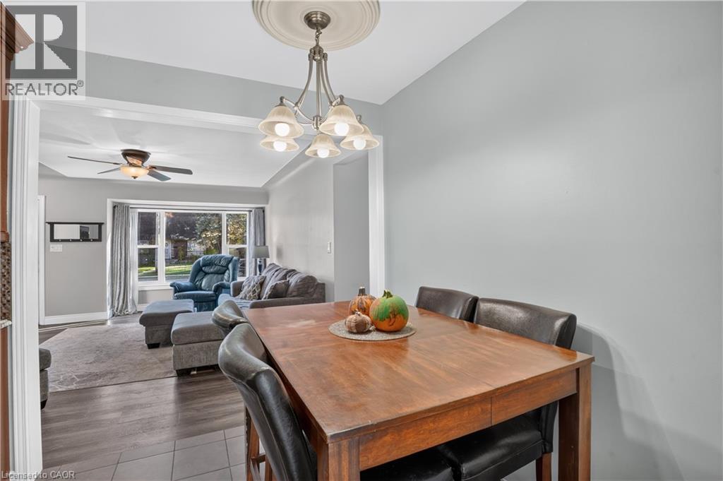 8 Fifth Avenue Property Photo 8