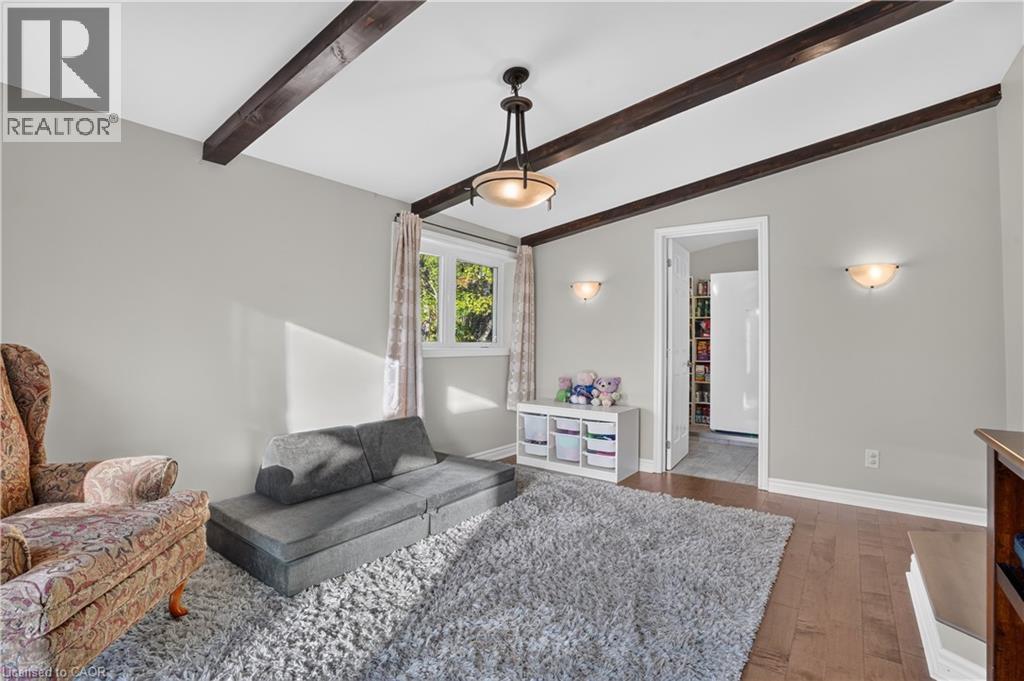 8 Fifth Avenue Property Photo 23