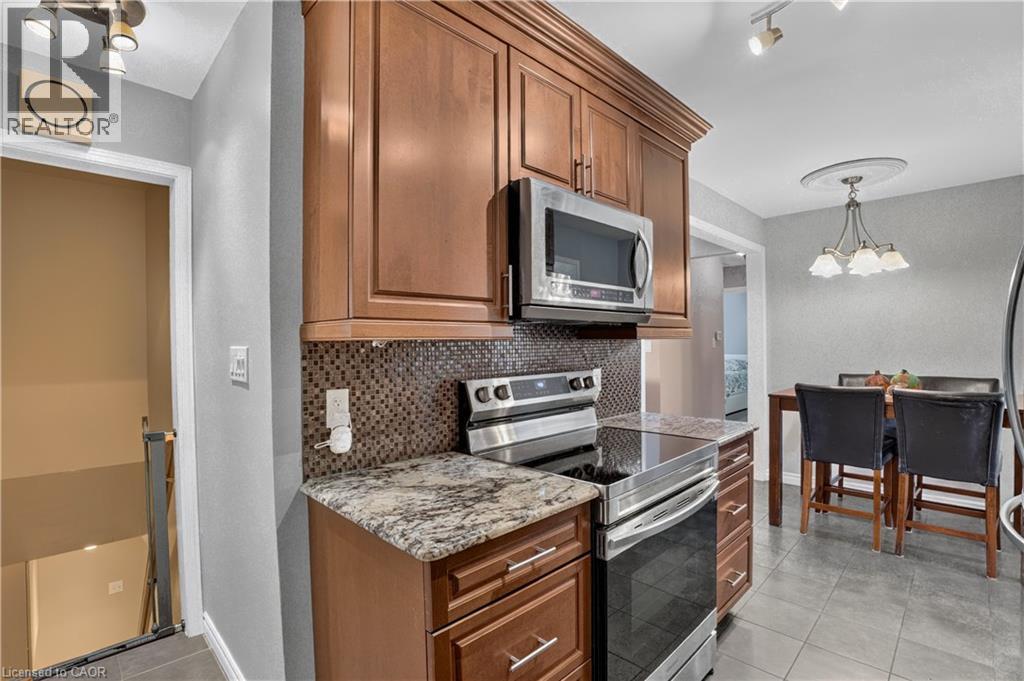8 Fifth Avenue Property Photo 28