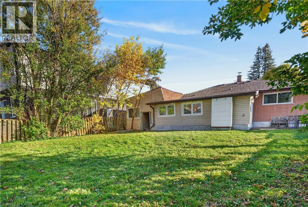 8 Fifth Avenue Property Photo 42
