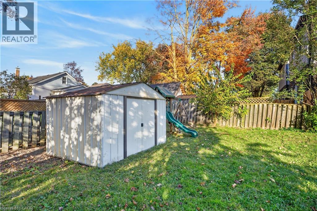 8 Fifth Avenue Property Photo 43