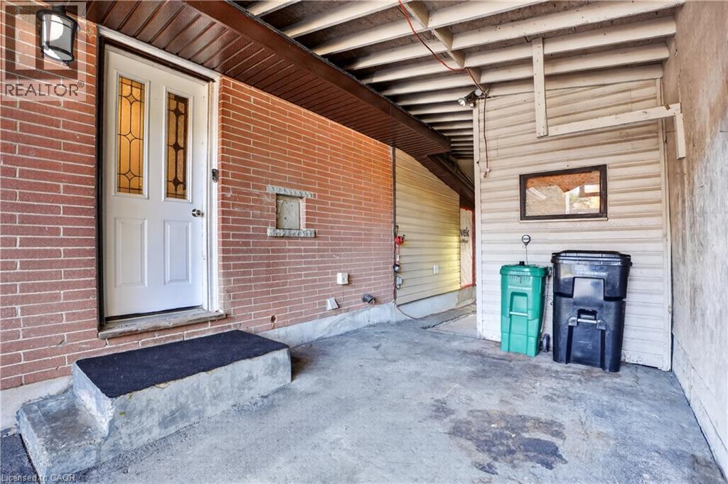 8 Fifth Avenue Property Photo 48