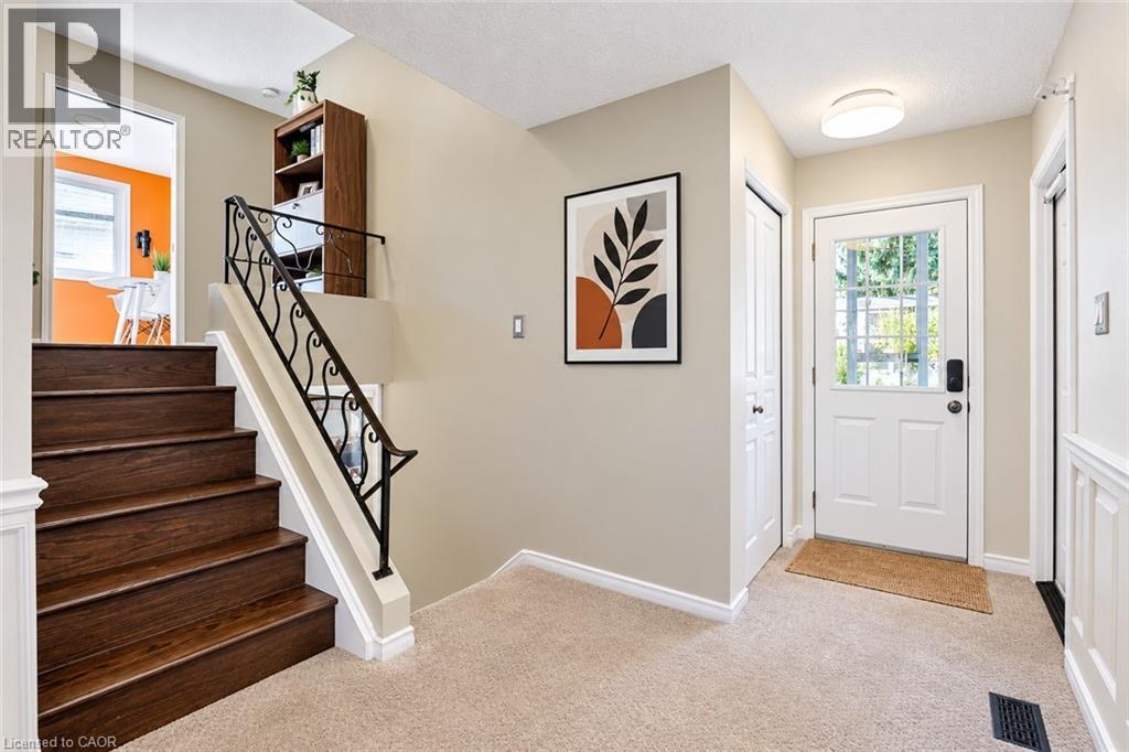 36 Hanover Place Property Photo 6