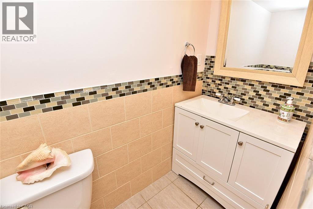 100 Golden Orchard Drive Property Photo 28