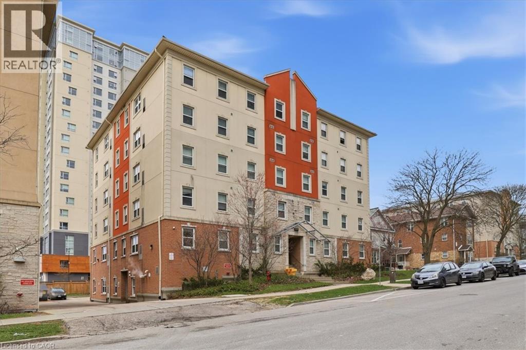 253 LESTER Street Unit# 401 Property Photo 1