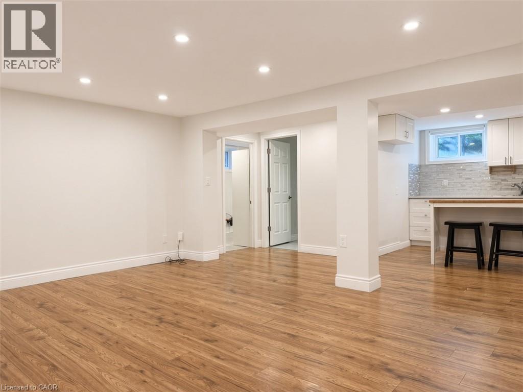 312 Upper Paradise Road Unit# Basement Property Photo 10
