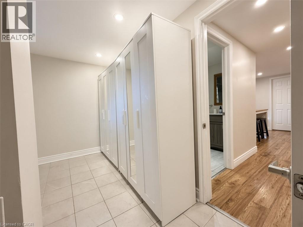312 Upper Paradise Road Unit# Basement Property Photo 14