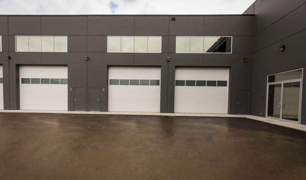 13005 93 Avenue Property Photo 2