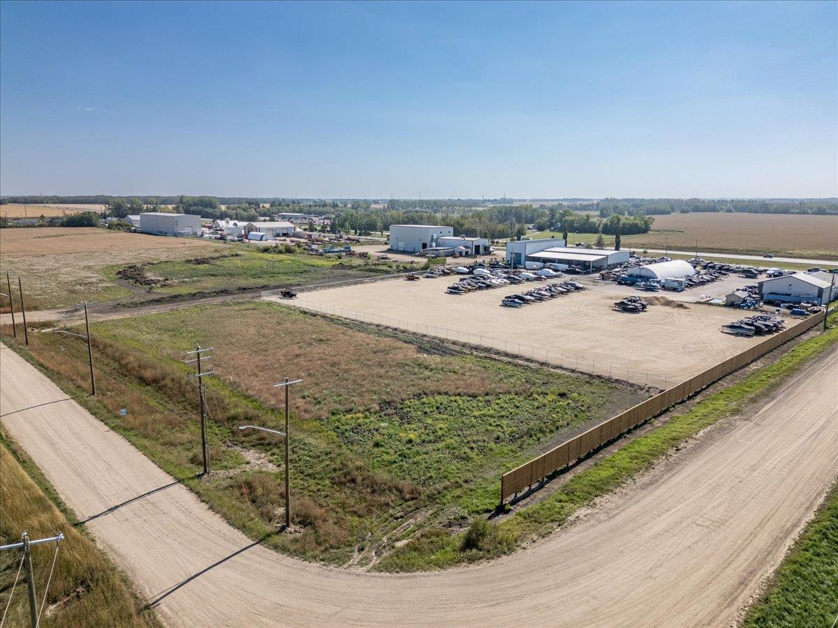 Lot 3 Block 1 Plan 2521824 Property Photo 2