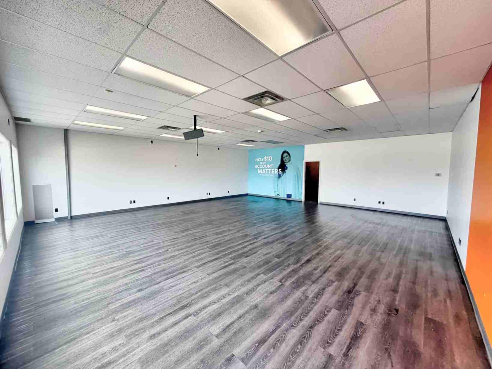 4213 50 Avenue Property Photo 3
