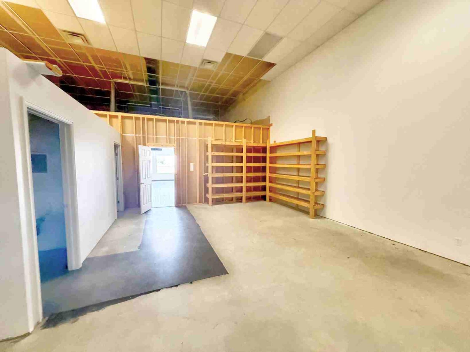 4213 50 Avenue Property Photo 6