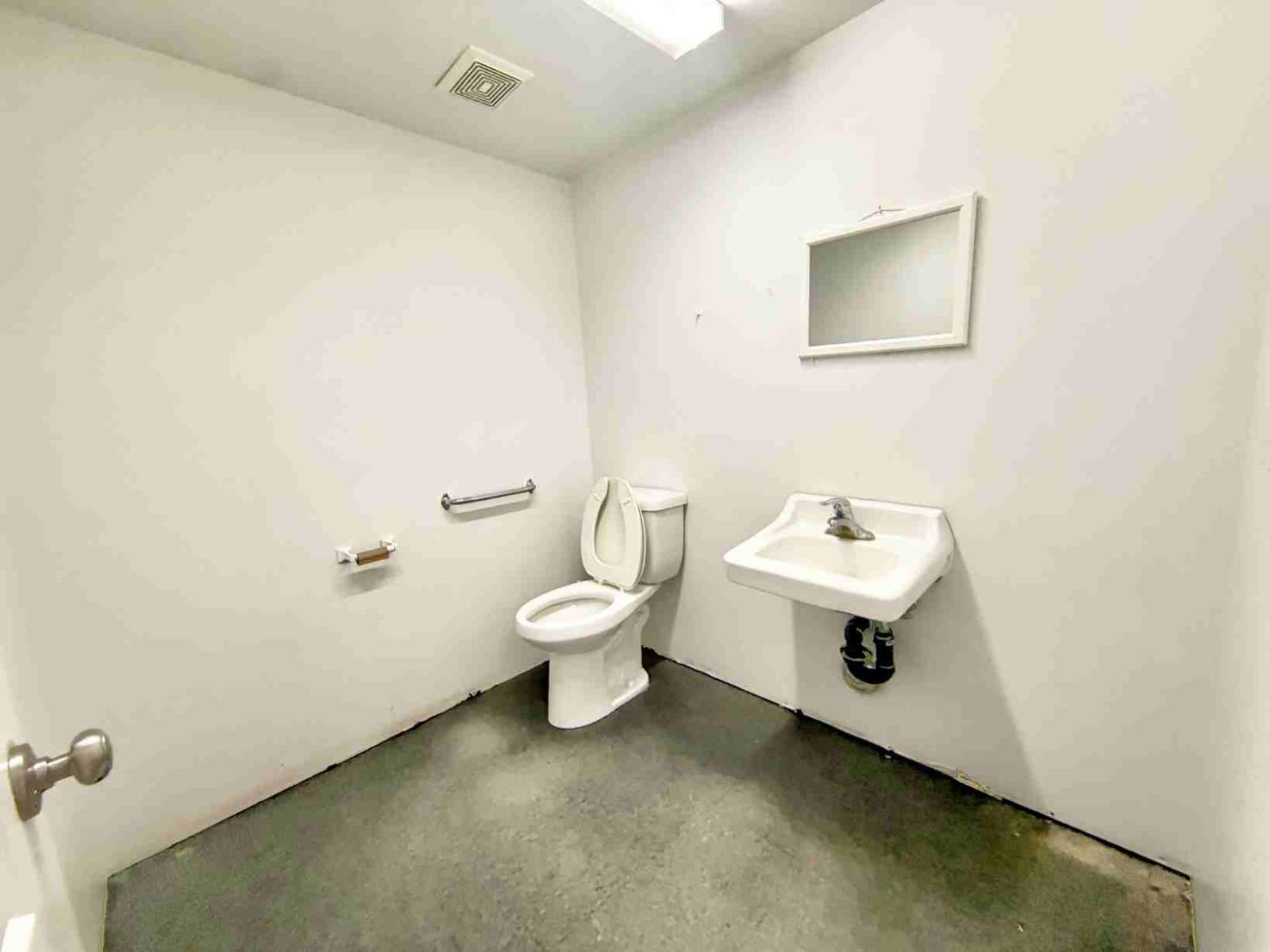 4213 50 Avenue Property Photo 7