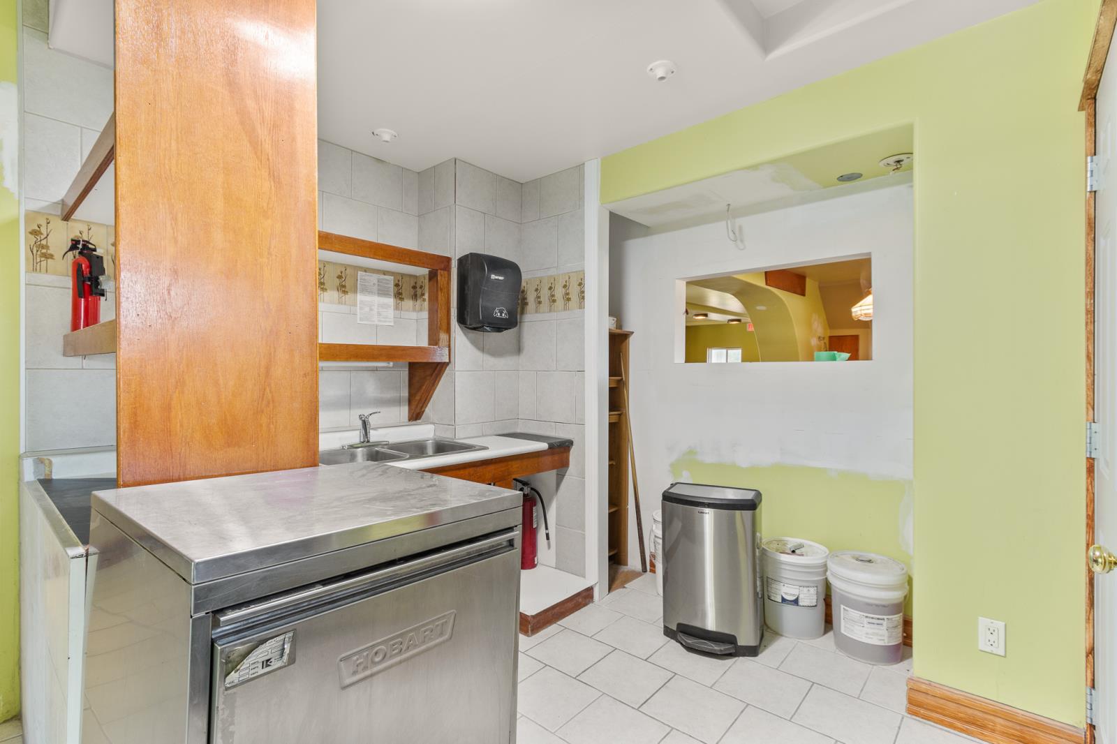 102 2 Avenue Property Photo 25