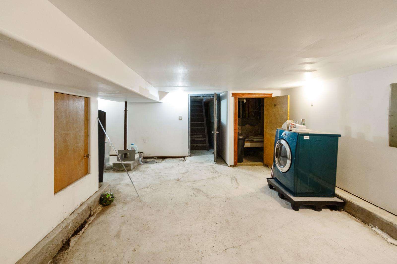 102 2 Avenue Property Photo 53