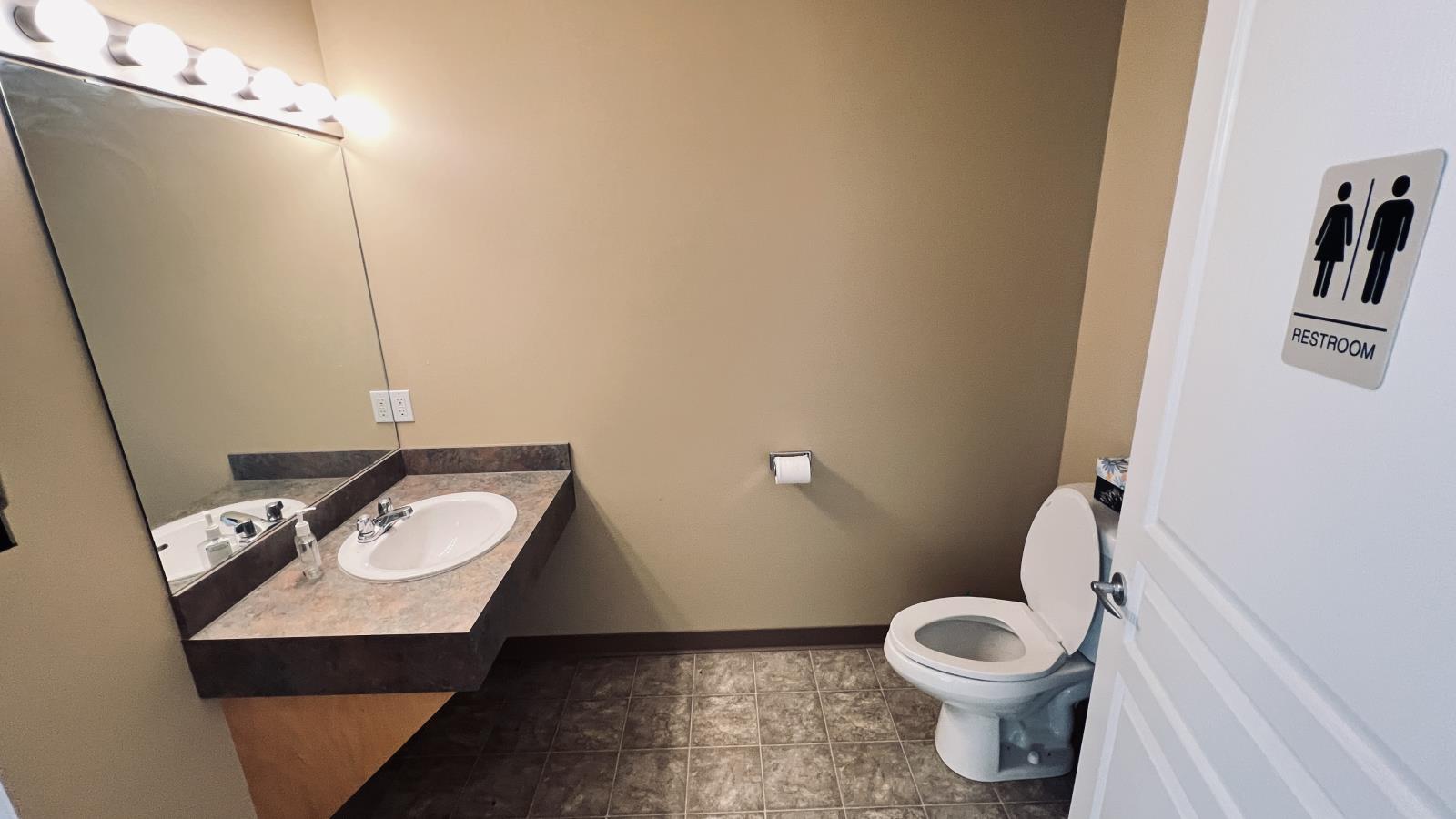 201, 5020 Lac Ste Anne Trail S Property Photo 4