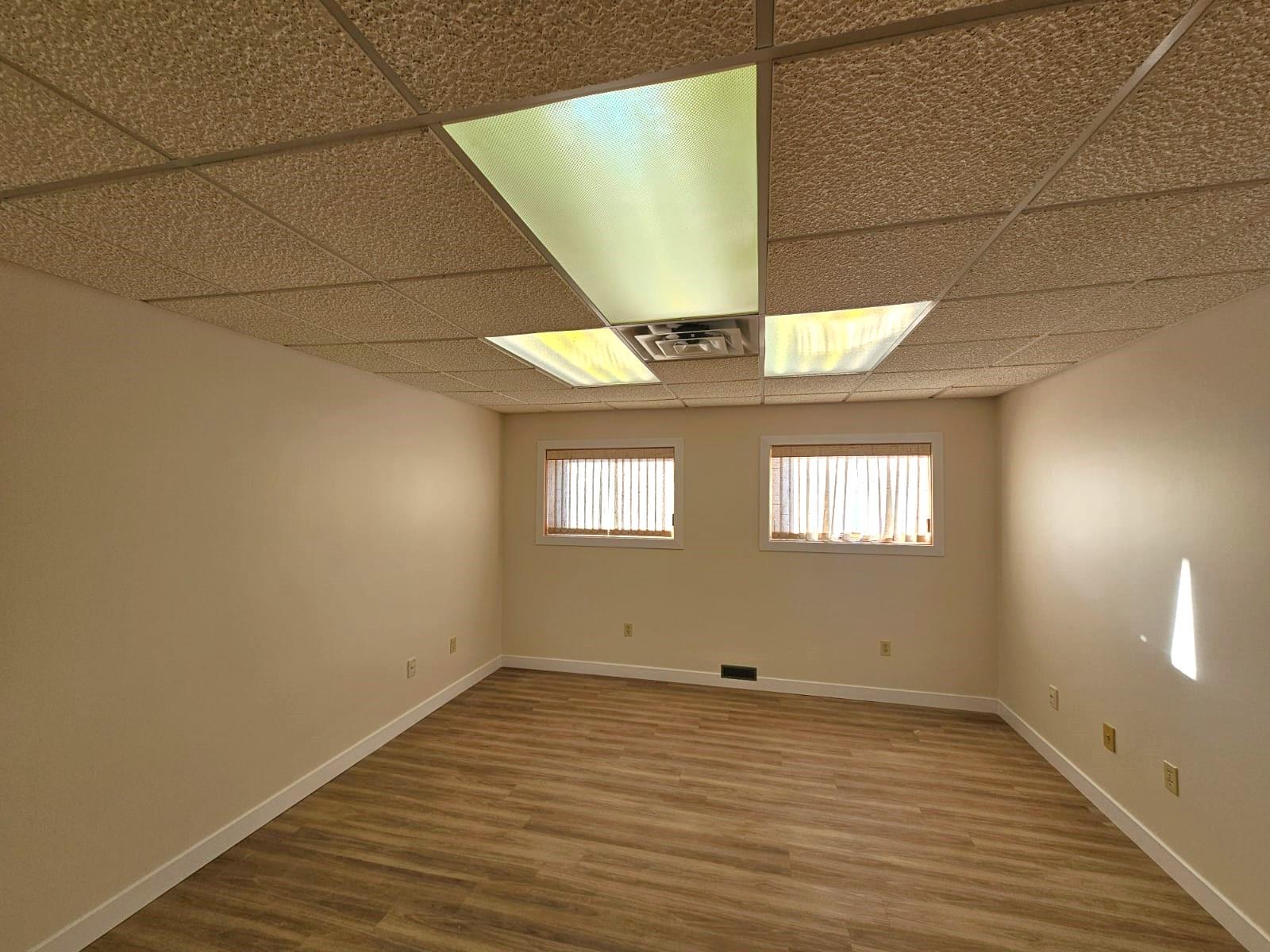 4904 56 Street Property Photo 2
