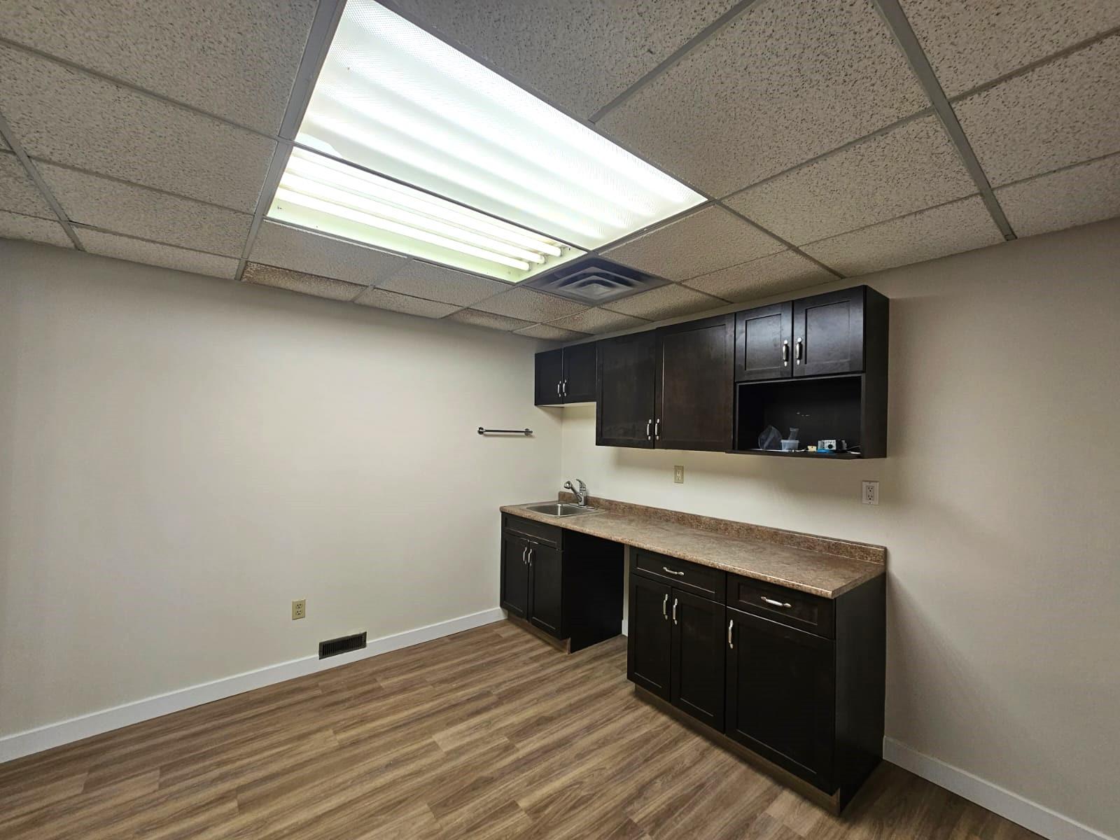 4904 56 Street Property Photo 11