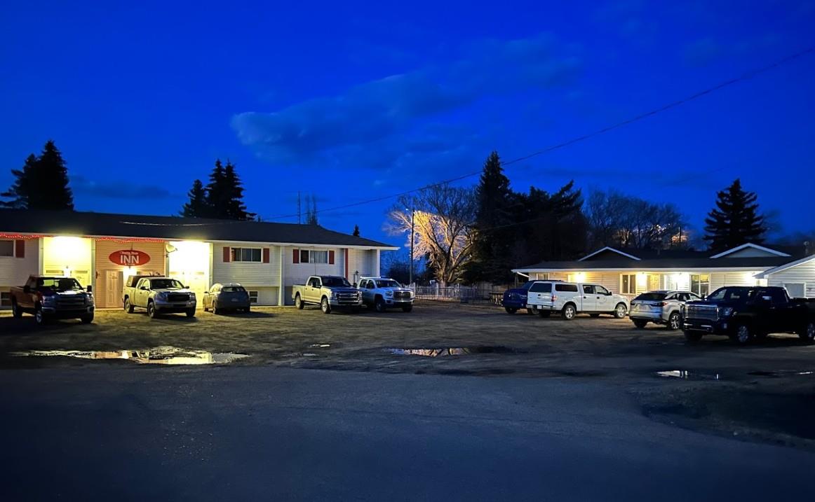 4801 53 St Property Photo 1